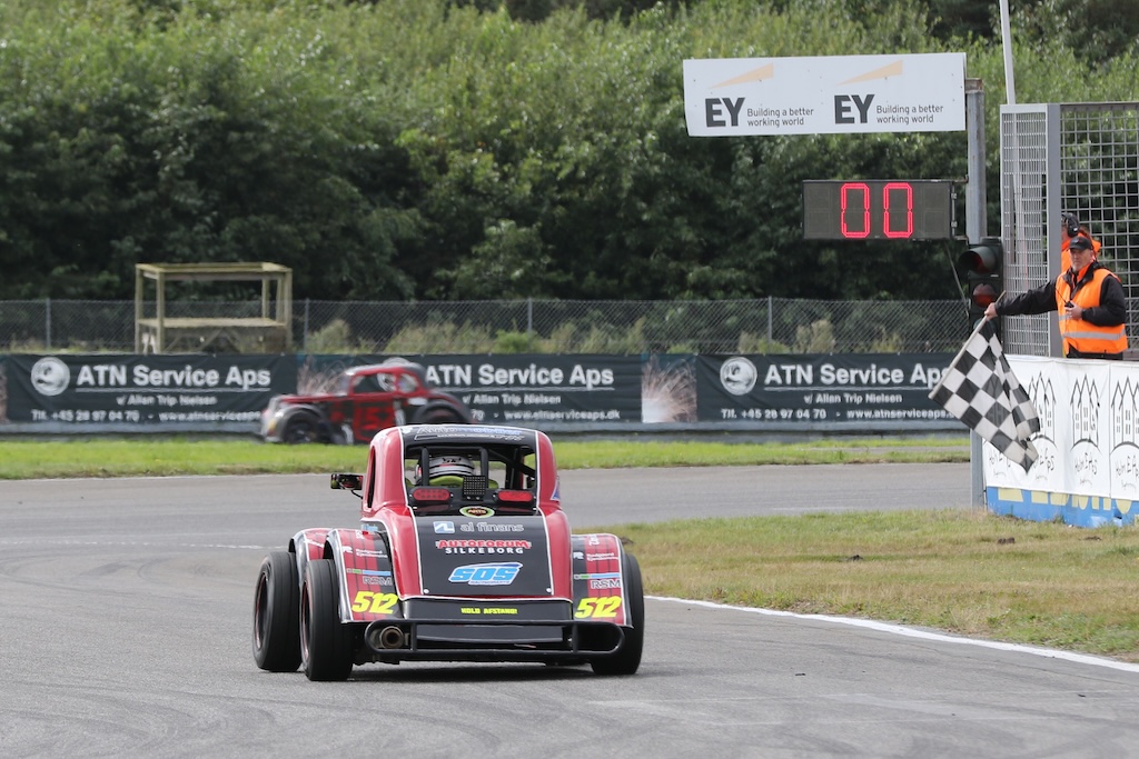 Kevin Verner tæt på det perfekte Night Race.
(Foto: Motorsporten.dk)
